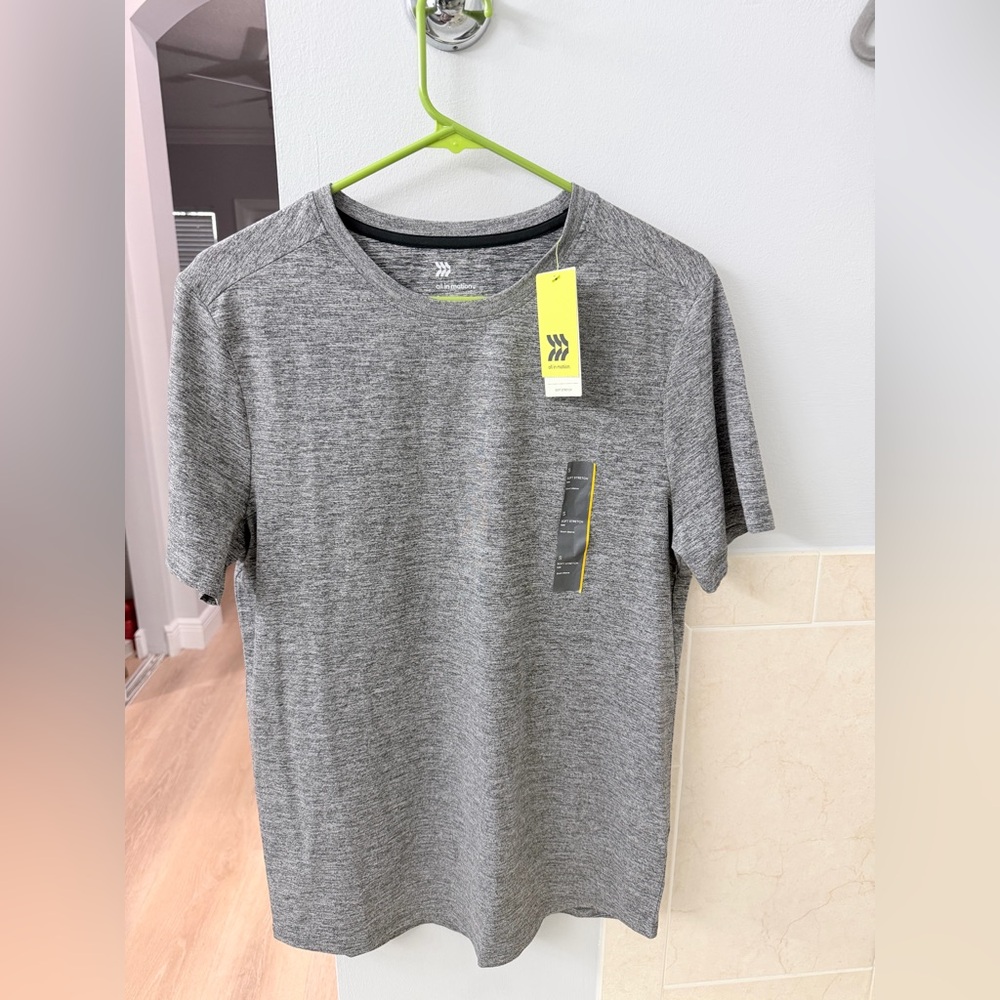 3 NWT Men's T-Shirts